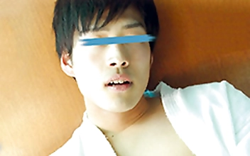 滝口裕章『俺と一緒にオナニーしよう？ 』本編未公開映像付き