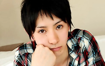 童顔ノンケ美少年が男に責められ喘ぎ感じる！ペニスはフル勃起！