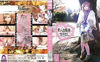 素人お姫様生中出し004