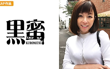 理香子 （52） 中出し熟女