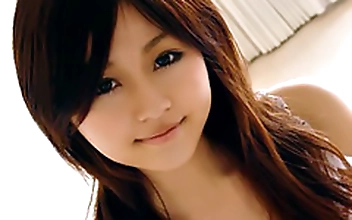 街の女の子 まい 19歳