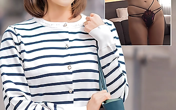 Hなセレブ妻は好きですか？初浮気で中出しSEX！