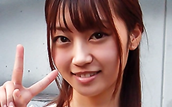 りょうこさん 20歳 パイパン女子大生 【ガチな素人】