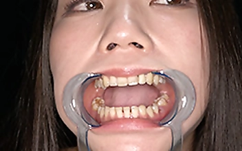 「超オススメ！人気女優 乃木ちはるチャンの舌ベロ・口内・歯・のどちんこ観察！」乃木ちはる